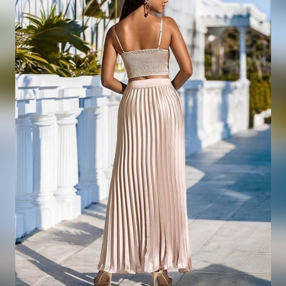 Solid Ruched Cami Top & Pleated Skirt For Dinner Party - Picture 6 of 6